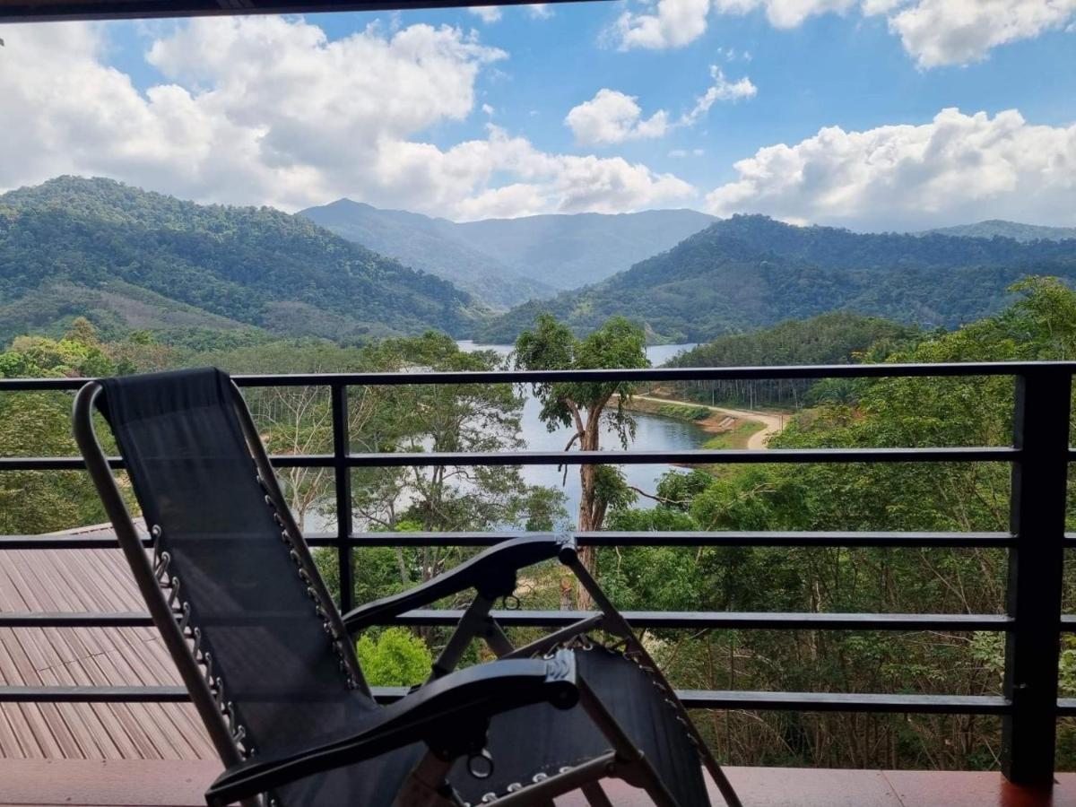Baanhatsompaen Homestay رانونغ المظهر الخارجي الصورة